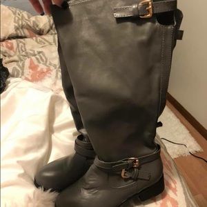 Grey boots. Brand new